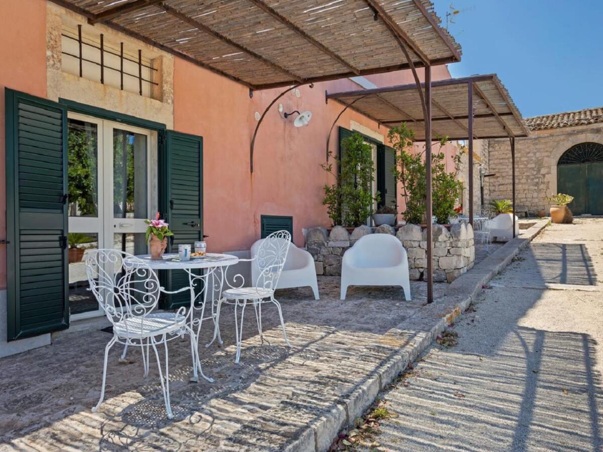 Il Baglio Di Kharrub Rural Guest House Pozzallo Dış mekan fotoğraf