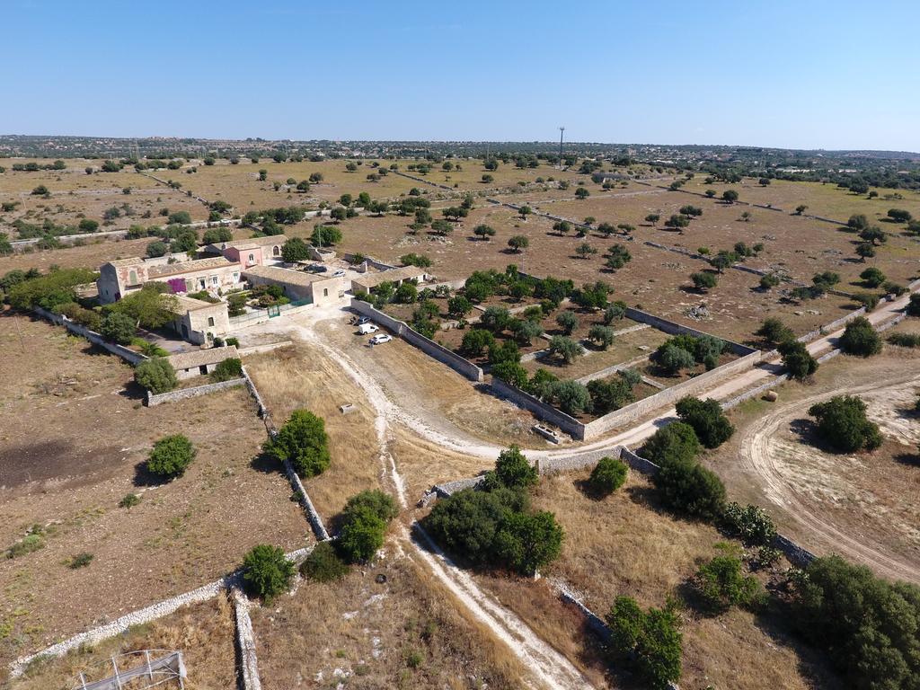Il Baglio Di Kharrub Rural Guest House Pozzallo Dış mekan fotoğraf