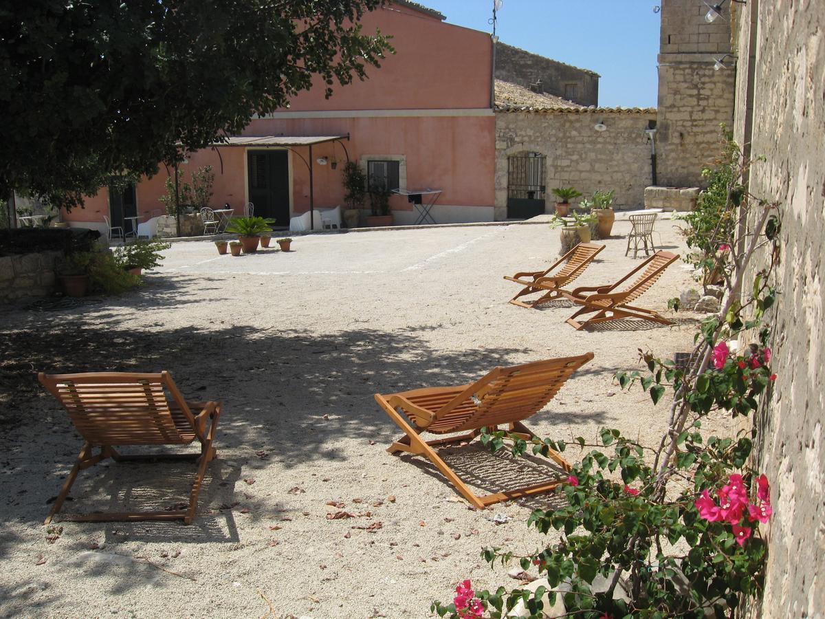 Il Baglio Di Kharrub Rural Guest House Pozzallo Dış mekan fotoğraf